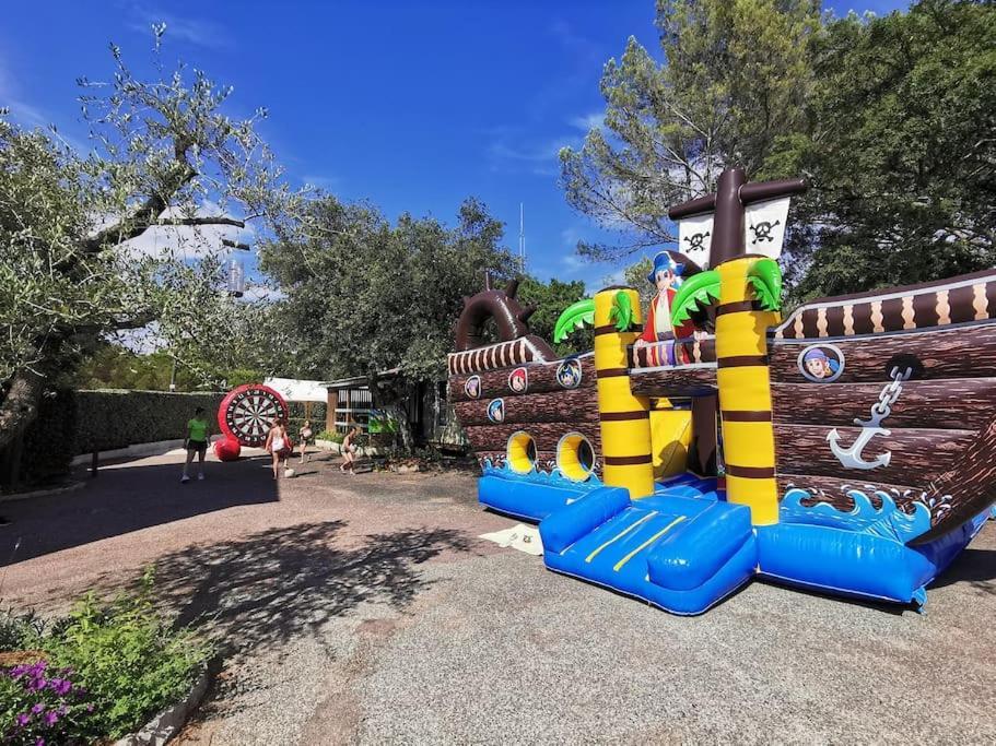Mobile Home 6-Pers Camping Lei Suves-Cotes D'Azur-Including Airco Roquebrune-sur-Argens Exterior photo